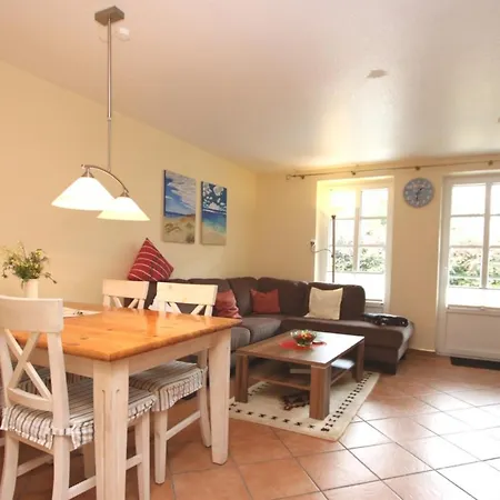 Luettmarsch 13_ Whg_ 2 דירה Wyk auf Föhr